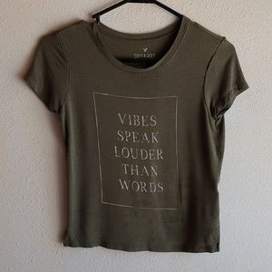 American Eagle| Vibes Graphic Crop Top A-12